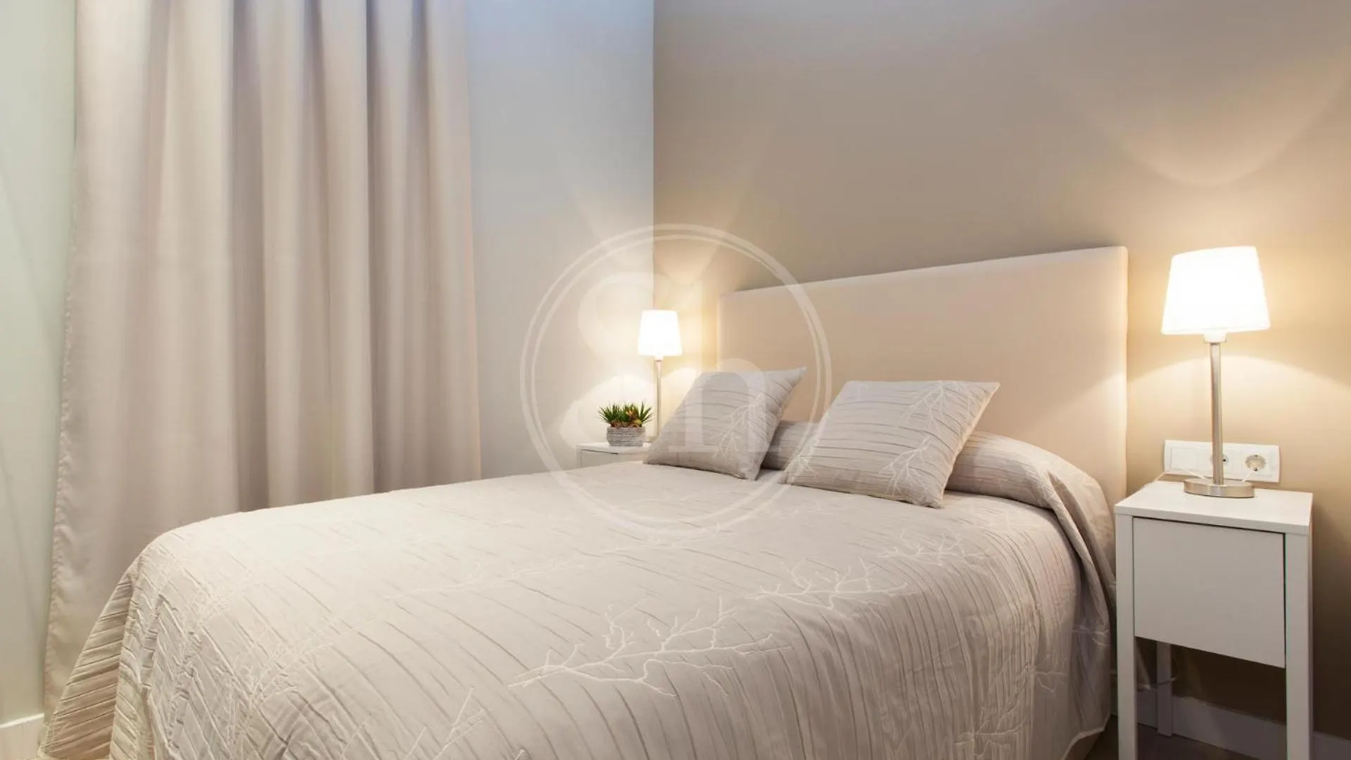 Modern Eixample Apartment Barcelona 0*,  Španělsko