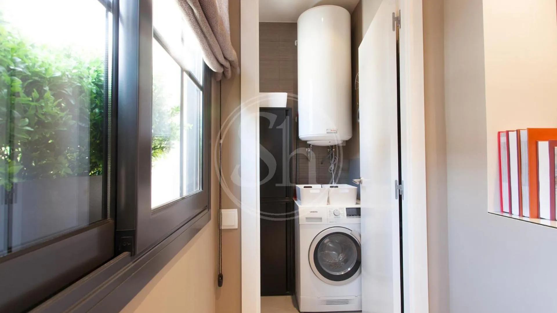 Modern Eixample Apartment Barselona İspanya